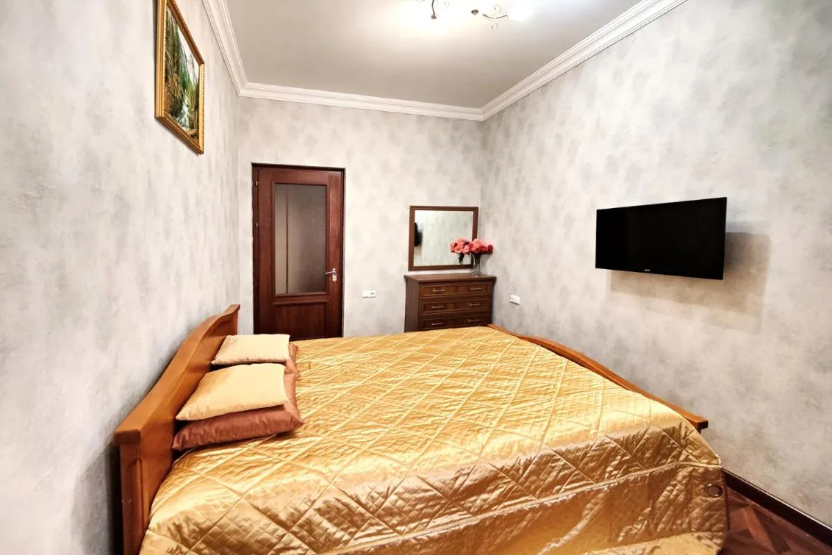 Image 4 of 2 Bedroom Apartment on Byuzand street