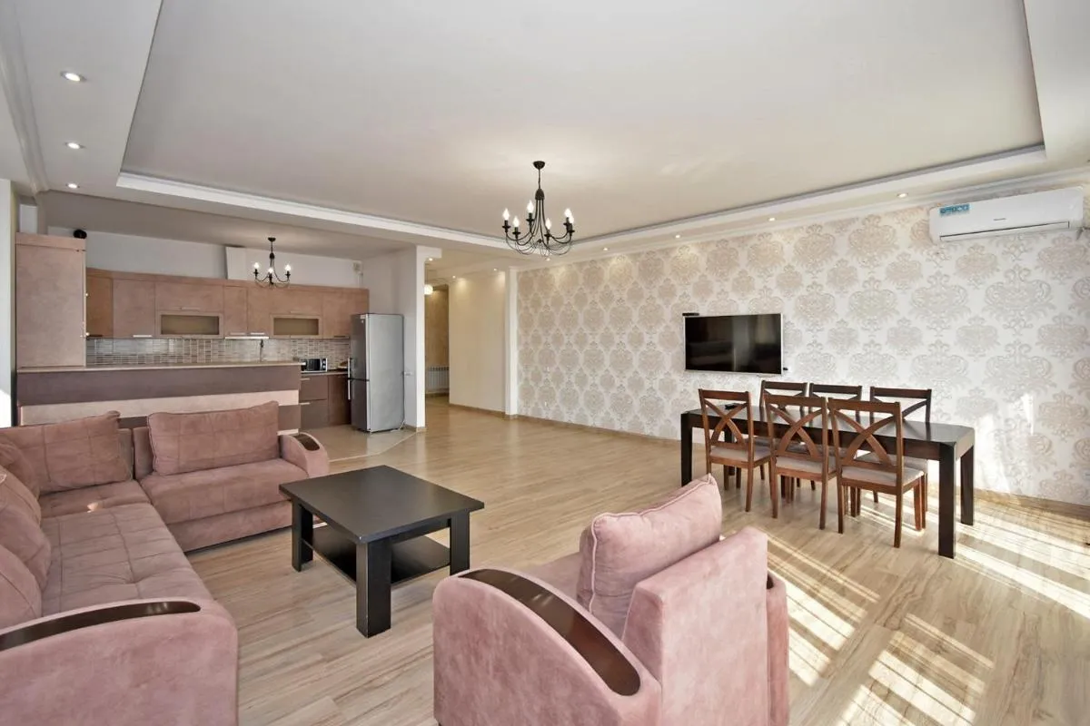 Image 4 of 2 Bedrooms 2 Bathrooms Large And Lux Apartment Best Location