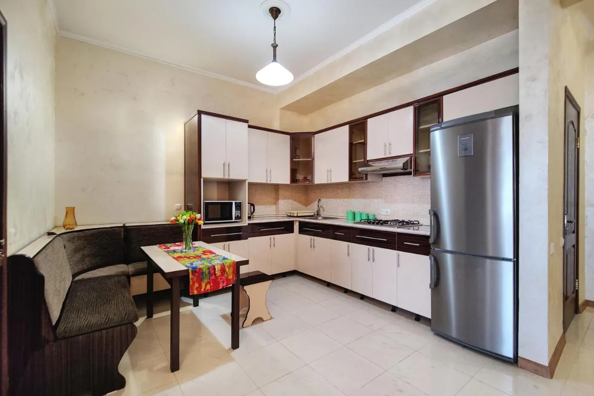 Image 6 of 3 Bedroom Apartment in Homey Residence