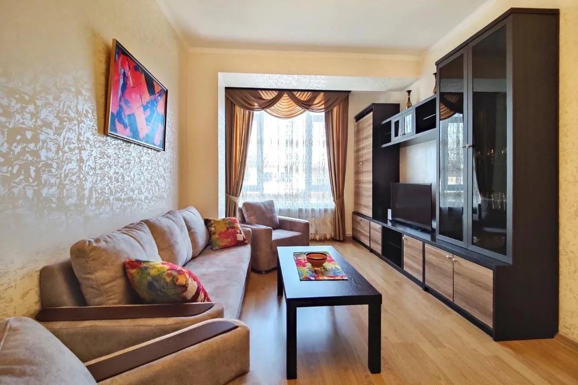 Image of 3 Bedroom Apartment in Homey Residence