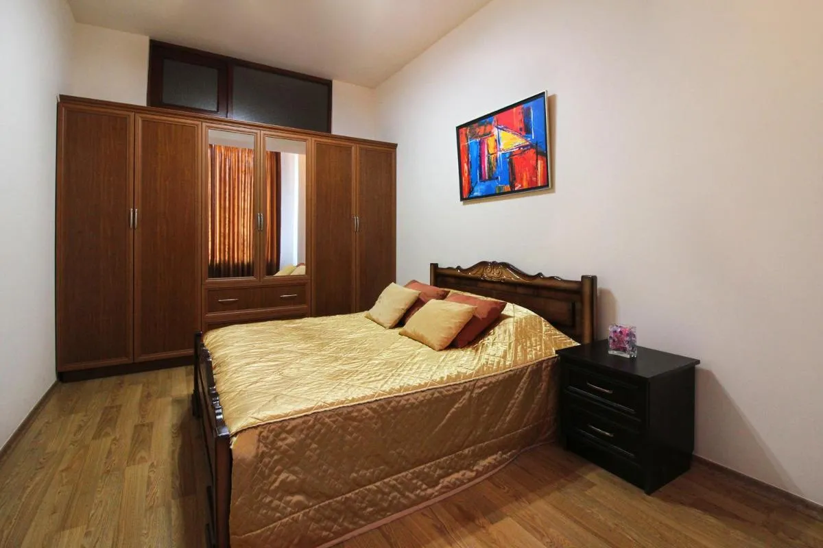 Image 5 of 3 Bedroom Apartment in Homey Residence