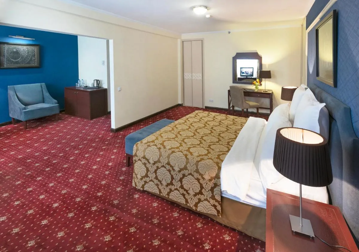 Image 3 of Ani Plaza Hotel