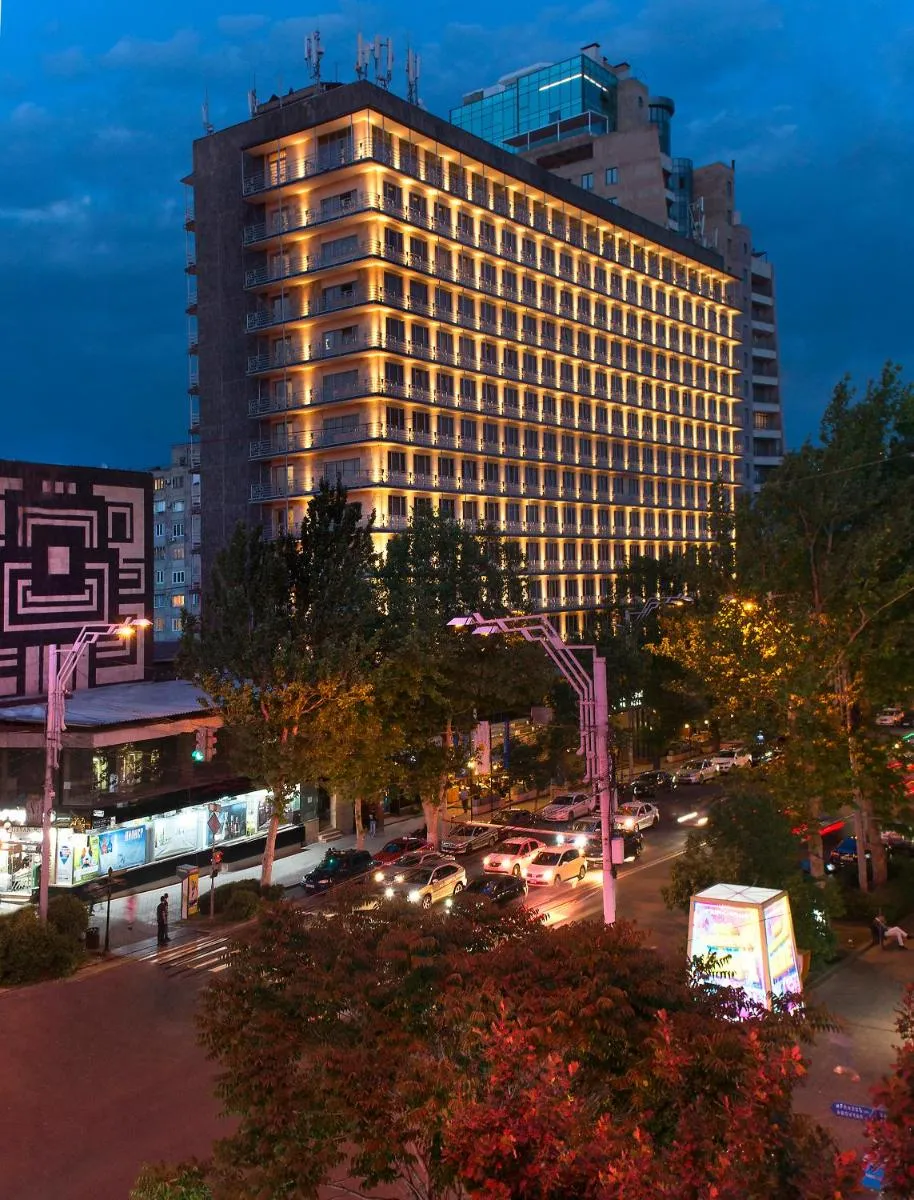 Image 4 of Ani Plaza Hotel