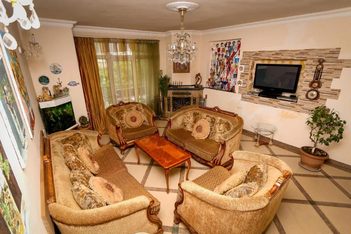 Image of Bright and Modern 4BR Apartment – center of Yerevan