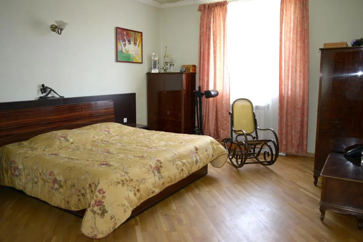 Image 5 of Bright and Modern 4BR Apartment – center of Yerevan