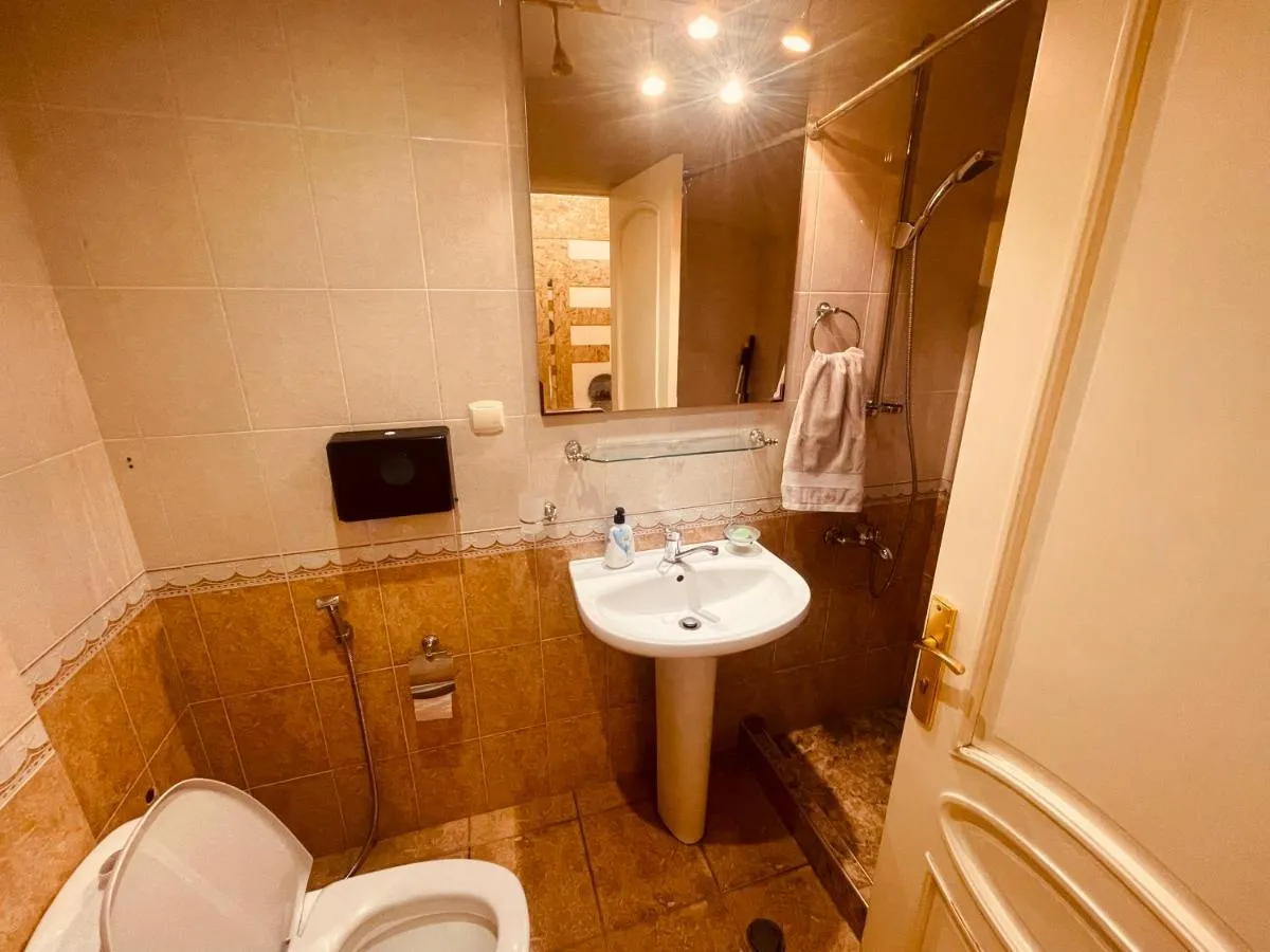 Image 2 of Bright and Modern 4BR Apartment – center of Yerevan