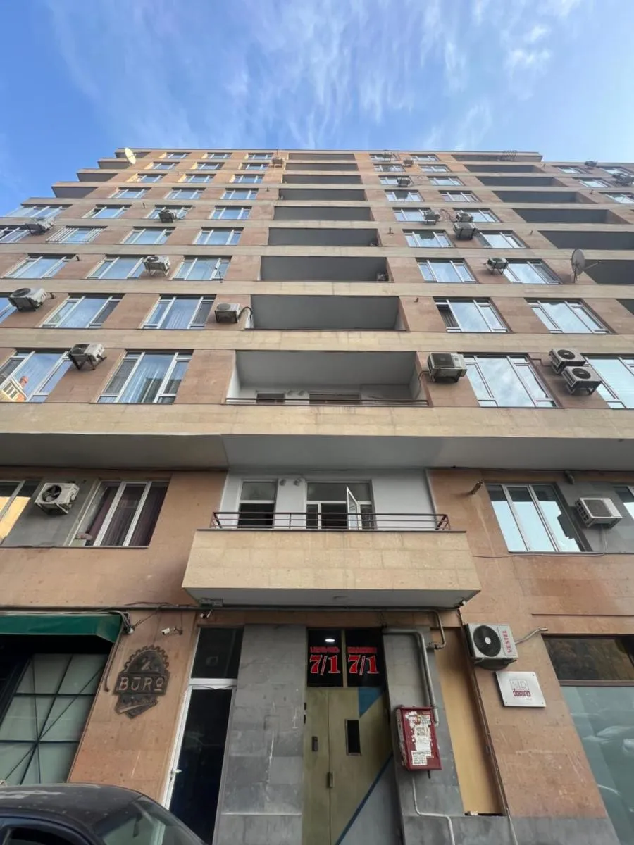Image 5 of Comfort 3 Bedrooms 2 Bathrooms 205 SQM Apartment Near Republic Square