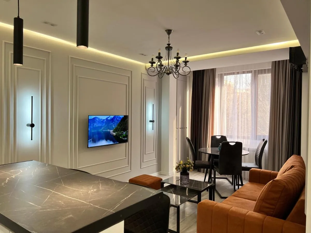 Image 4 of Cozy apt 3 City Center