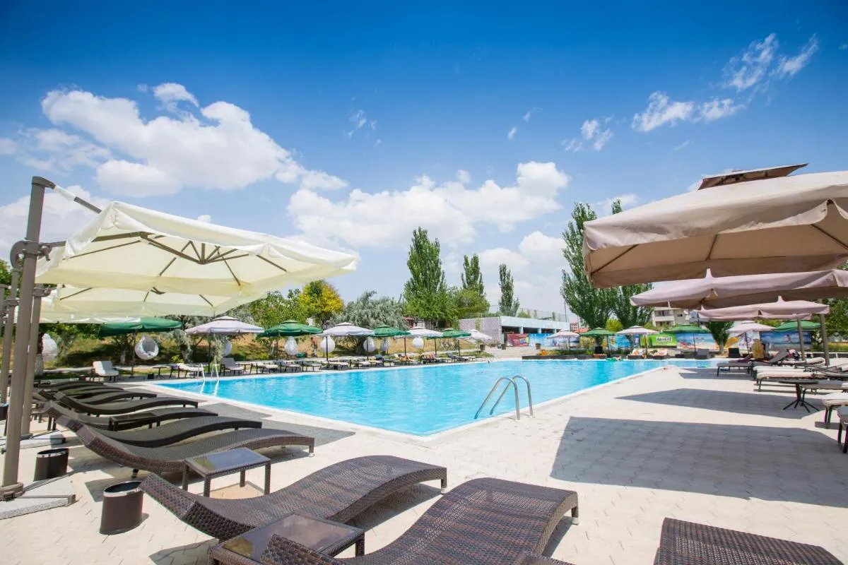 Image 3 of Cross Resort Hotel