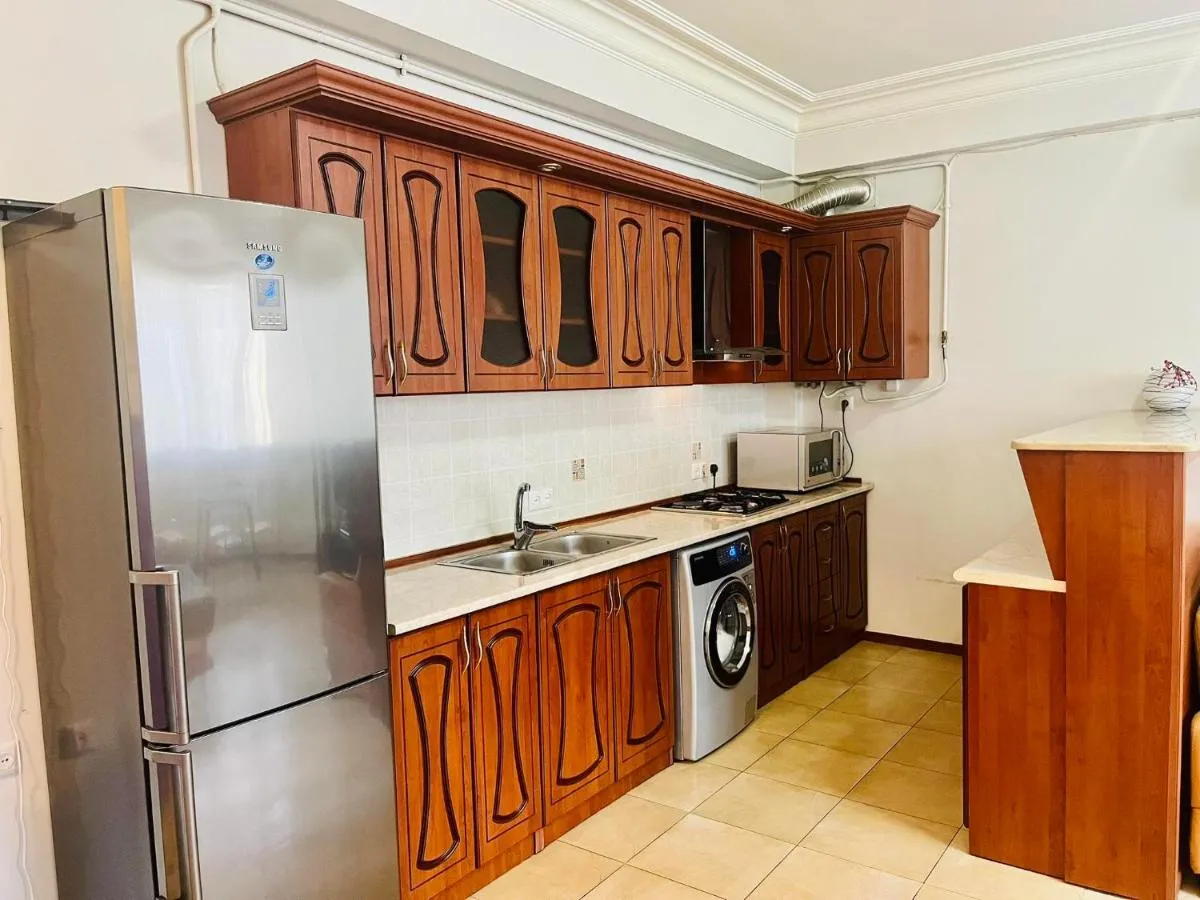 Image 2 of Deluxe apartment in the city center