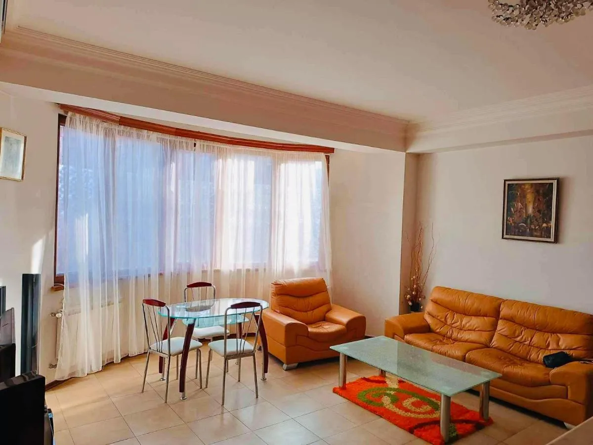 Image 1 of Deluxe apartment in the city center