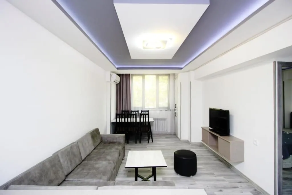 Image of Excellent apartment in the center of the Yerevan 15