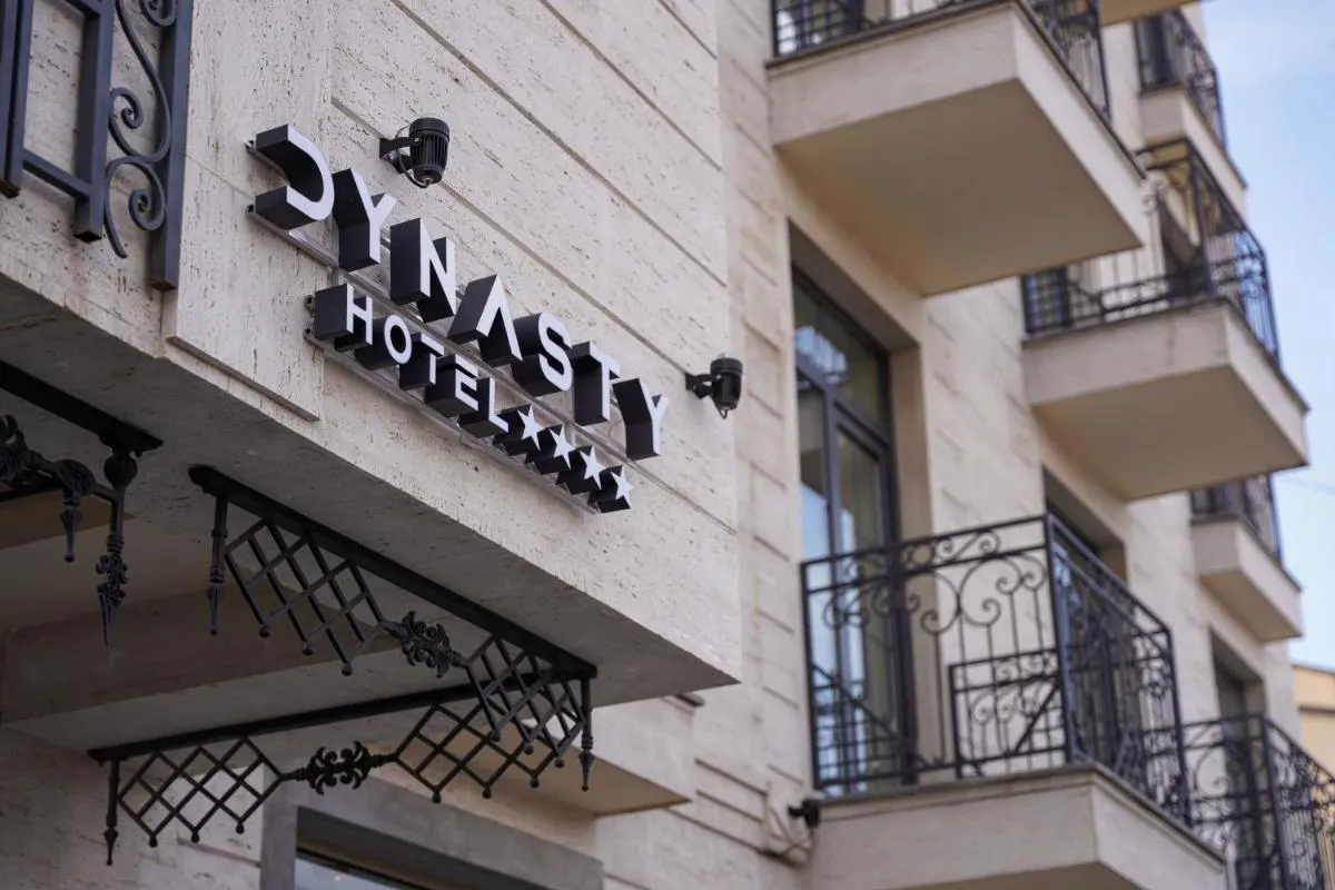 Image 2 of Hotel Dynasty