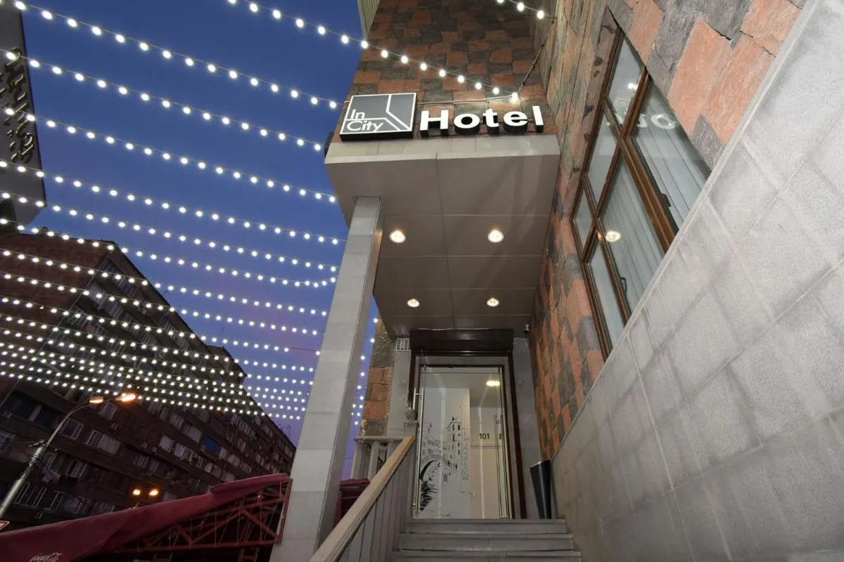 Image 4 of Hotel In City