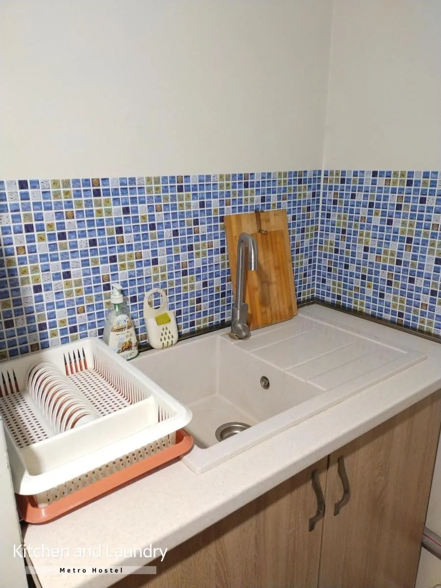 Image 4 of Metro Hostel