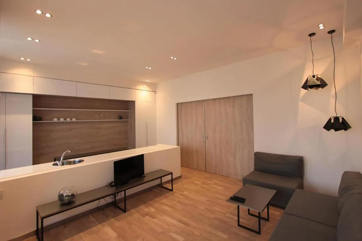 Image of Metro apartment