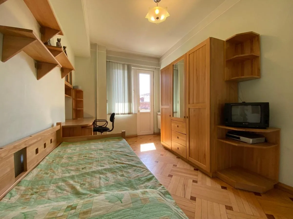 Image 4 of Nalbandyan Apartment