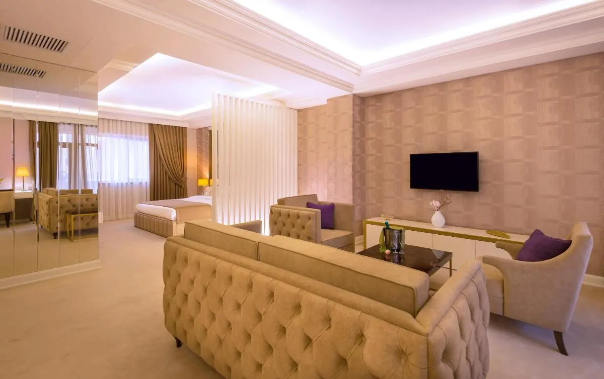 Image 1 of Paris Hotel Yerevan