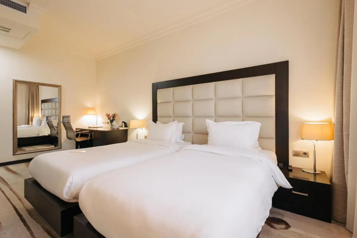 Image 2 of Paris Hotel Yerevan
