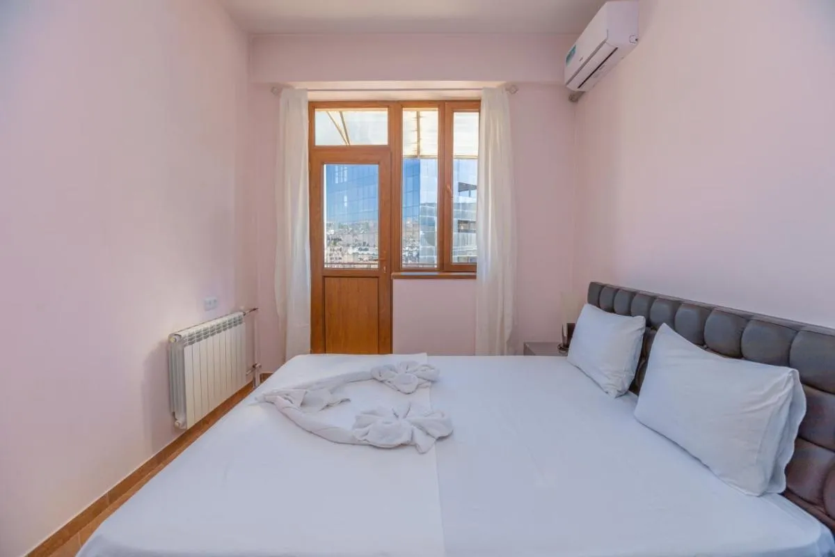 Image 4 of Stay Inn Apartments on Amiryan 4-6