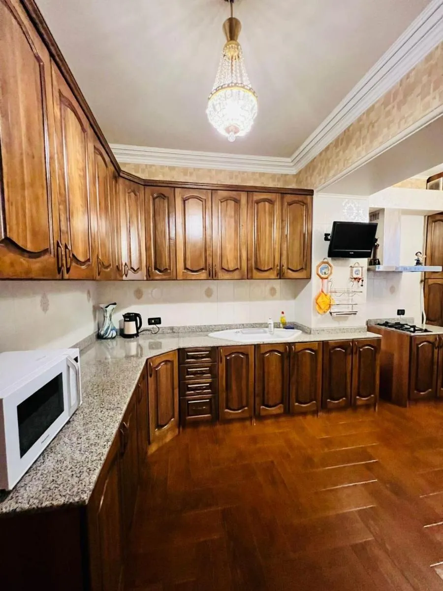 Image 5 of Superb Central Location! Spacious and Comfortable 1 Bedroom + Jacuzzi, Next To Northern Avenue