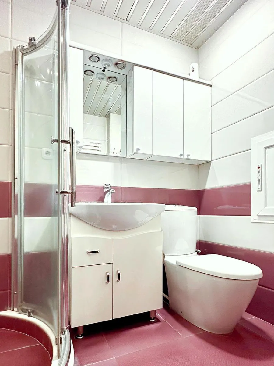 Image 4 of Your Spacious Home, City Center