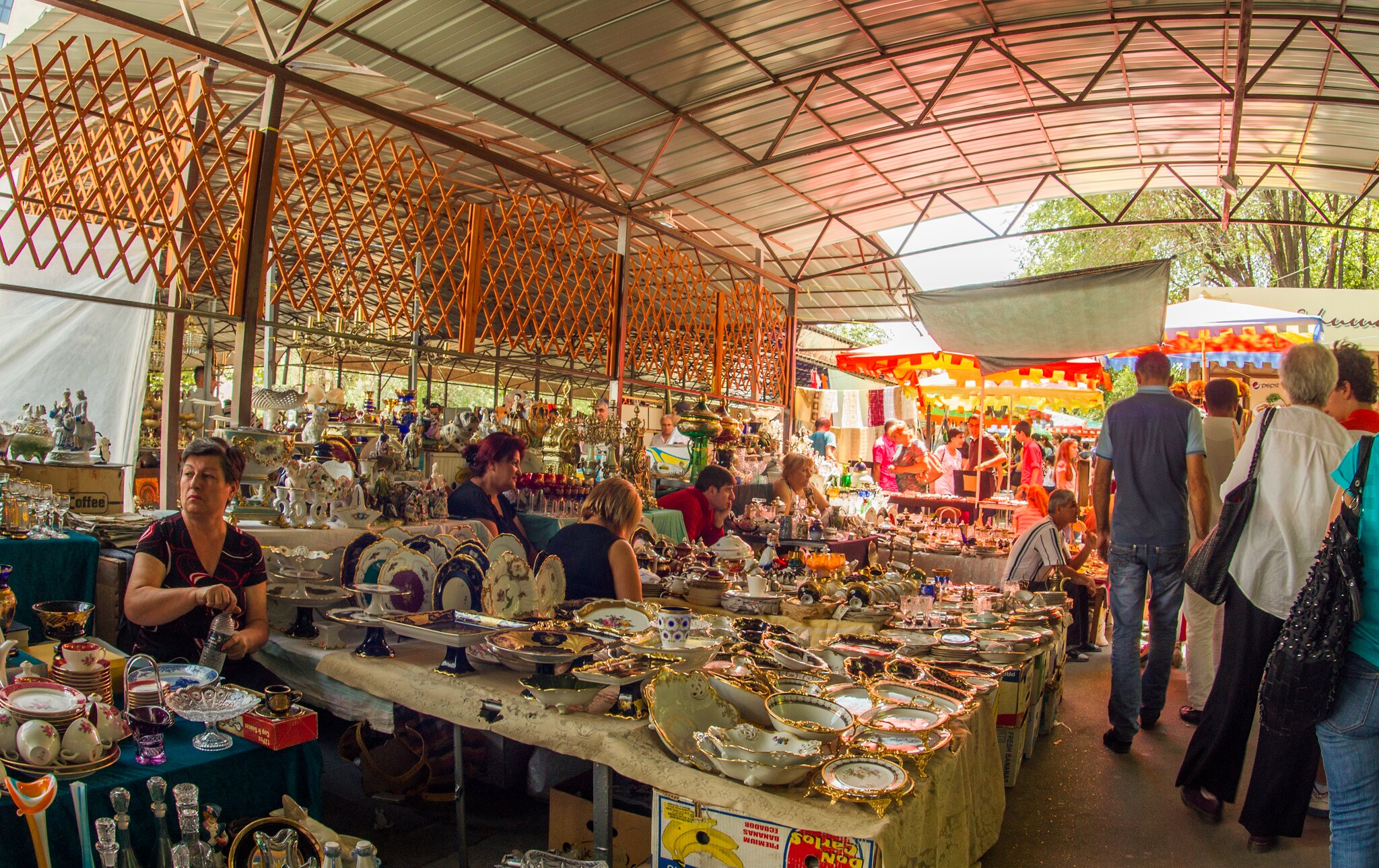 Vernissage Market 